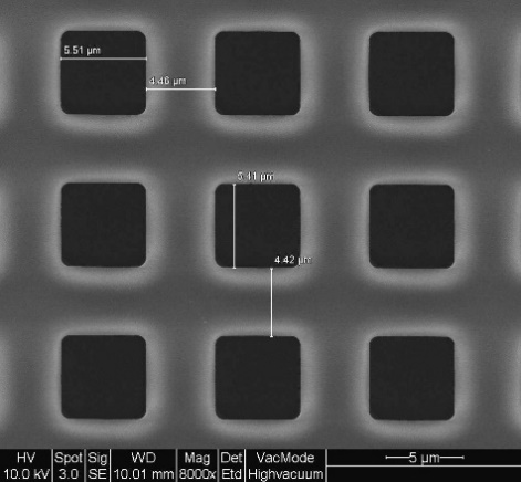 Экспонирование квадратов со стороной 5 мкм на фоторезисте 10 мкм